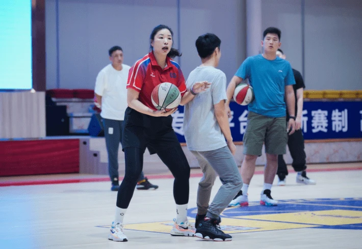 如何设计科学合理的篮球轮换训练方案_2